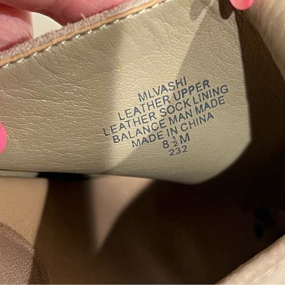 Marc Fisher Milvashi slingback suede sandals, 4.5” chunky heel, beige,sz 8.5 - Picture 3 of 12